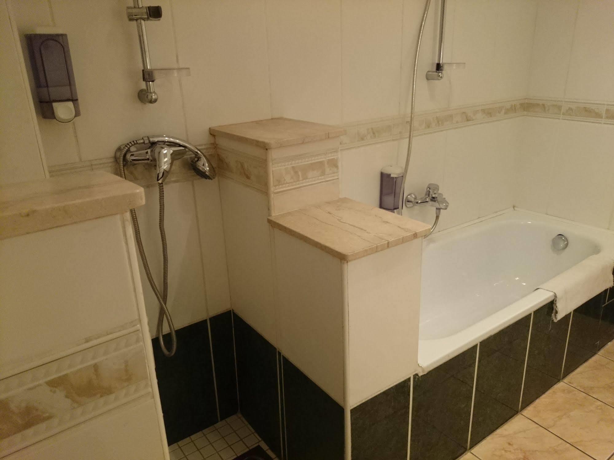 Hotel Happy Apartments Budapest Bagian luar foto