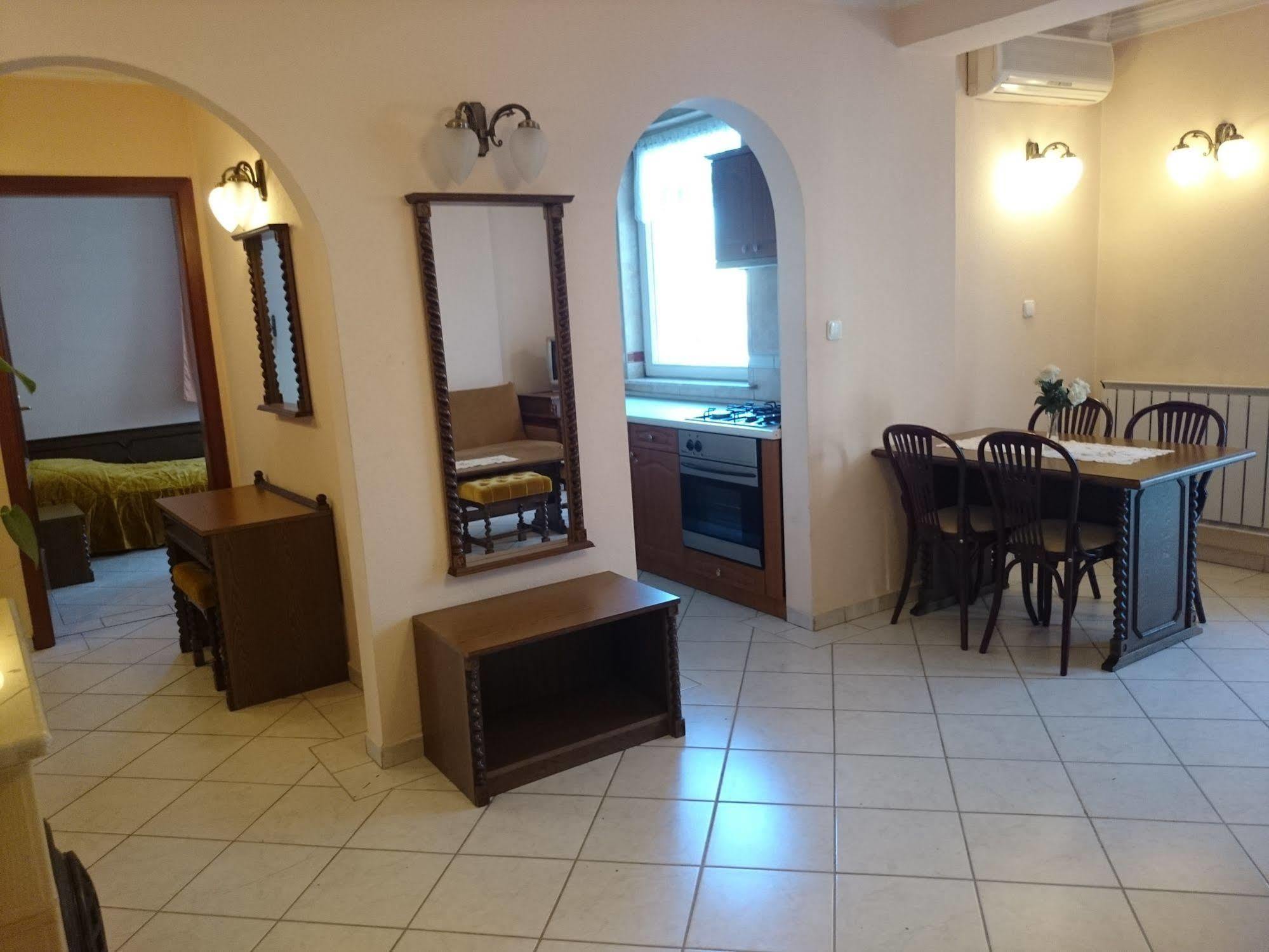 Hotel Happy Apartments Budapest Bagian luar foto